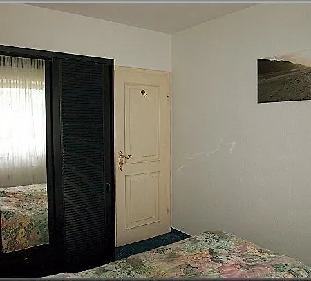 Haus-nordland-app-73-schwimmbad Apartment *